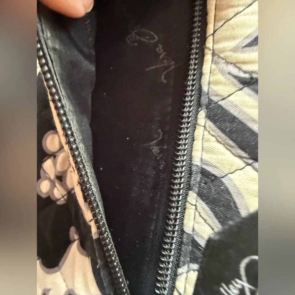 Vera Bradley Black and Tan Quilted Wallet - Picture 5 of 8